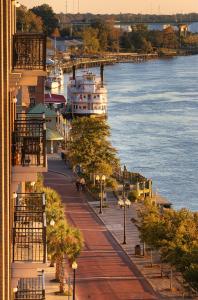 Double Room with Two Double Beds and River View room in Hotel Ballast Wilmington Tapestry Collection by Hilton