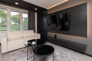 Apartment Lux with Balcony Gdynia by Renters