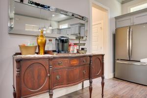 Modern Home < 1 Mi to Dwtn San Antonio & Riverwalk
