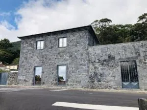 AMU- Apartamentos Mistérios da Urzelina - Manadas