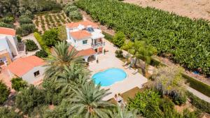 Villa Arkadia by Ezoria Villas