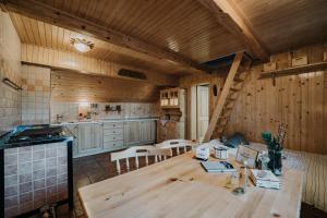 Koča Kronca - Velika planina 