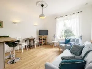 Emsdale House - Rowlands Castle