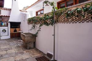 Casa Yeyo, Lomo Bermejo