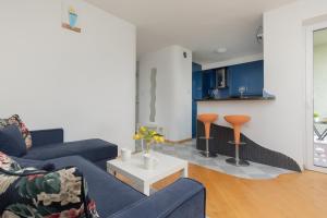 Comfy Apartment Powstańców Śląskich by Renters