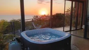 La Villa Bleue - Villa d'architecte - Jacuzzi - Le Bois de Nèfles