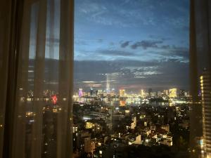 Hanoi Westlake Homestay in DLe Roi Soleil Building