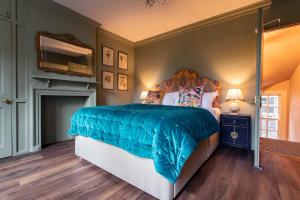 Next to Bath Abbey & Roman Baths - Gorgeous Georgian House