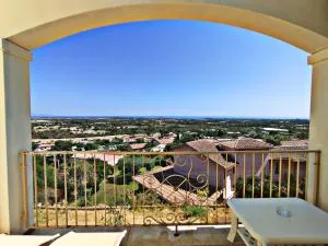 Sun Lovers Home Is Molas Pula - Is Molas 