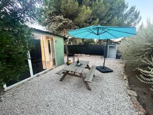 Maisons de vacances Location T3 jardin avec piscine : photos des chambres