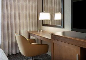 Queen Room - Non-Smoking room in Hampton Inn & Suites Charlotte/Pineville