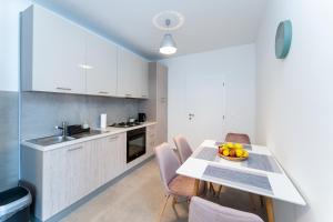 Sunrise & Sunset Apartmani - Self Check In