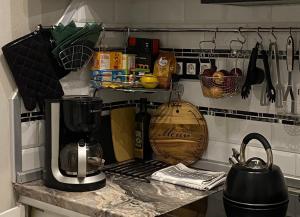 Colorfull Experience in Hause built 1910 Fast free WiFi Free Parking