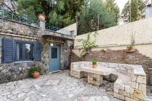 Harmony Suite Garden - Mantoúkion