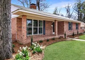 House on Main - Hope