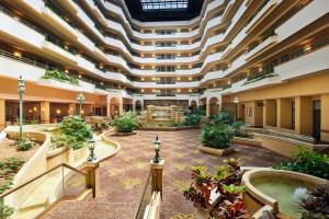 Embassy Suites by Hilton Greensboro Airport