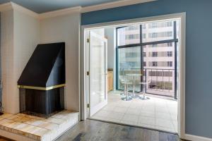 Upscale Denver Condo with Communal Deck and Gym!