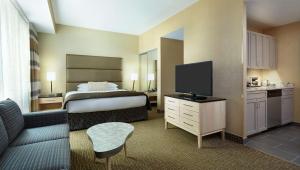 King Studio with Kitchenette room in DoubleTree by Hilton Philadelphia Center City