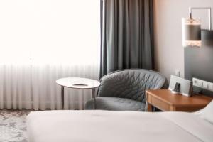 King Guest Room room in Hilton Rotterdam