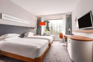 Twin Room room in Hilton Rotterdam
