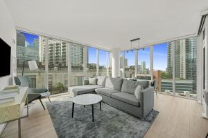 Level Chicago River North