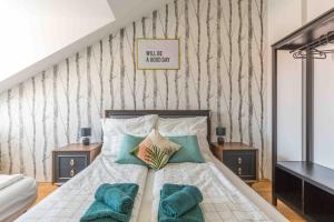 Modern Colonial Style, Central, Rooftop, BBQ