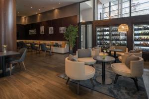 Hotels Hilton Evian Les Bains : photos des chambres