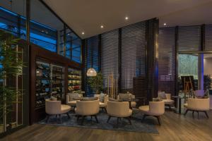 Hotels Hilton Evian Les Bains : photos des chambres