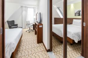Queen Room room in Hampton By Hilton Gdansk Oliwa
