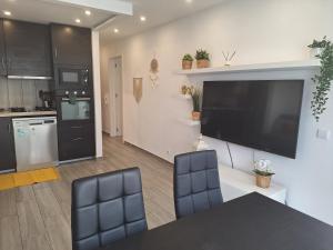 Cool living Quarteira, 2 bedroom with ocean view