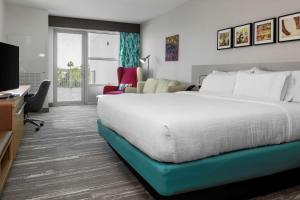 King Room with Balcony room in Hilton Garden Inn Ocala Downtown Fl