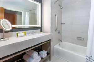 Suite with Two Double Beds room in Hilton Charlotte Airport Hotel