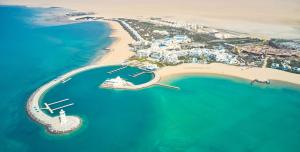 Hilton Salwa Beach Resort and Villas