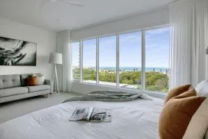 Luxe Paradise with sweeping Ocean Views & Pool - Cudgen