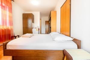 Apartments with parking space Krvavica, Makarska - 6749