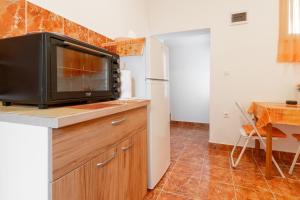 Apartments with parking space Krvavica, Makarska - 6749