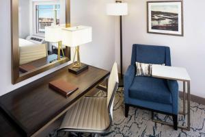 Double Room with Two Double Beds room in DoubleTree by Hilton Manchester Downtown