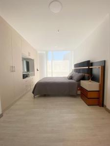 Dpo 2 dorm(parqueadero wifi Netflix)vista pan. UIO