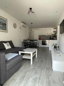 Apartments Tom 