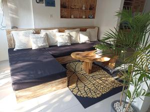 Villa Of Course x Kerobokan x Canggu x Seminyak