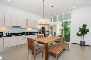 Tropical Garden Villa - Oxygen Bangtao Beach