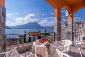 Fontana Del Lago Apartments