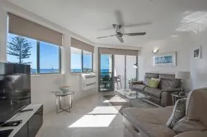 Malibu Apartments - Mooloolaba