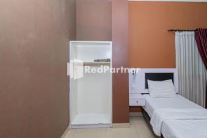 Star Hotel Jaksa Mitra RedDoorz