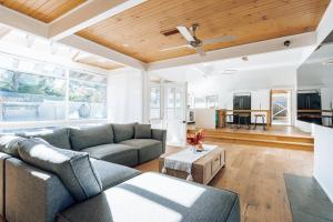 Poolside Haven Your Mount Eliza Family Getaway