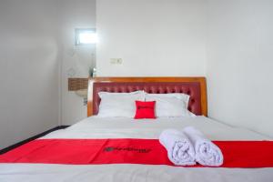 RedDoorz near Alun Alun Wonosobo 2