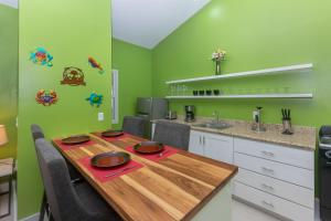 Coral Cove at Jardines de Catalina condo