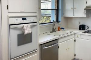 Granite Peak Vista - Inks Lake