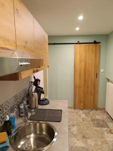 Sejours chez l'habitant Ecrin de nature sous les pins : photos des chambres