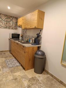 Écrin de nature sous les pins